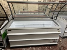 Commercial Display Chest